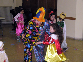 un momento della festa foto 2