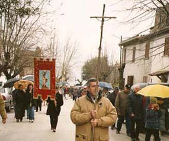 Luigi durante la processione