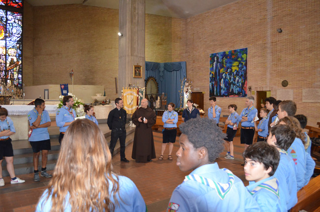 visita di un gruppo scout foto 5