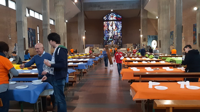 pranzo in chiesa