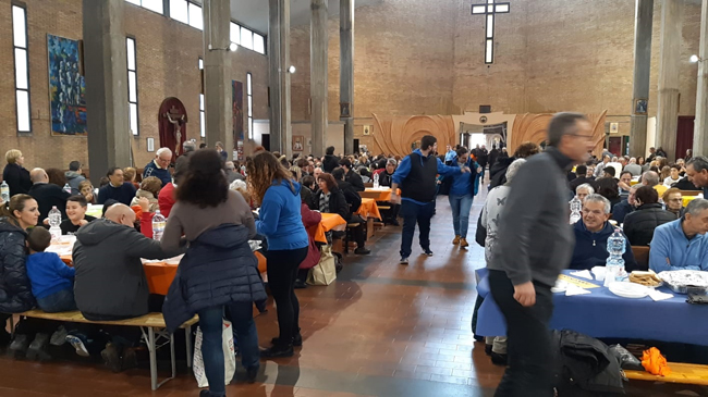 pranzo in chiesa